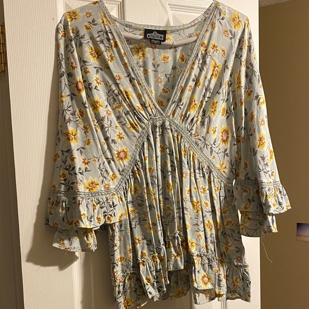 Knox Rose Yellow Floral Blouse with Ruffle Details